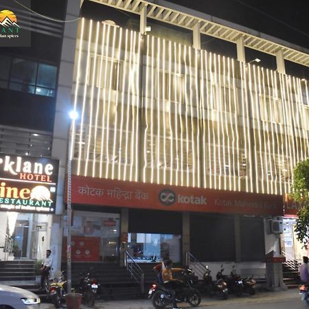 Hotel Parklane Agra (Uttar Pradesh) Esterno foto